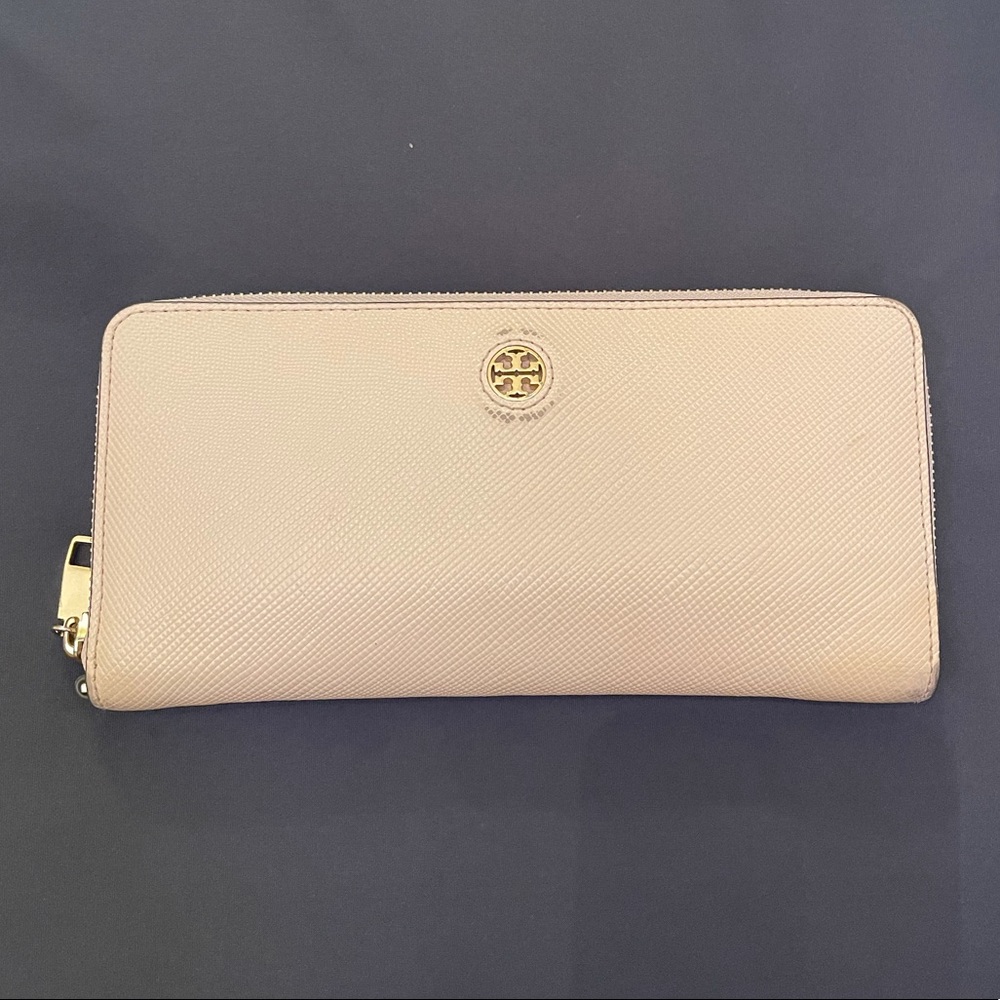 Tory Burch wallet